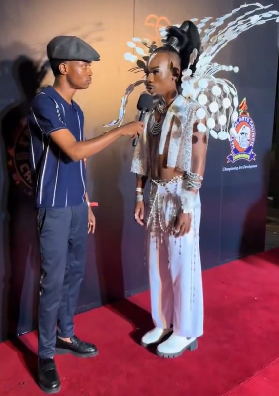 Savheya veFashion tweet media