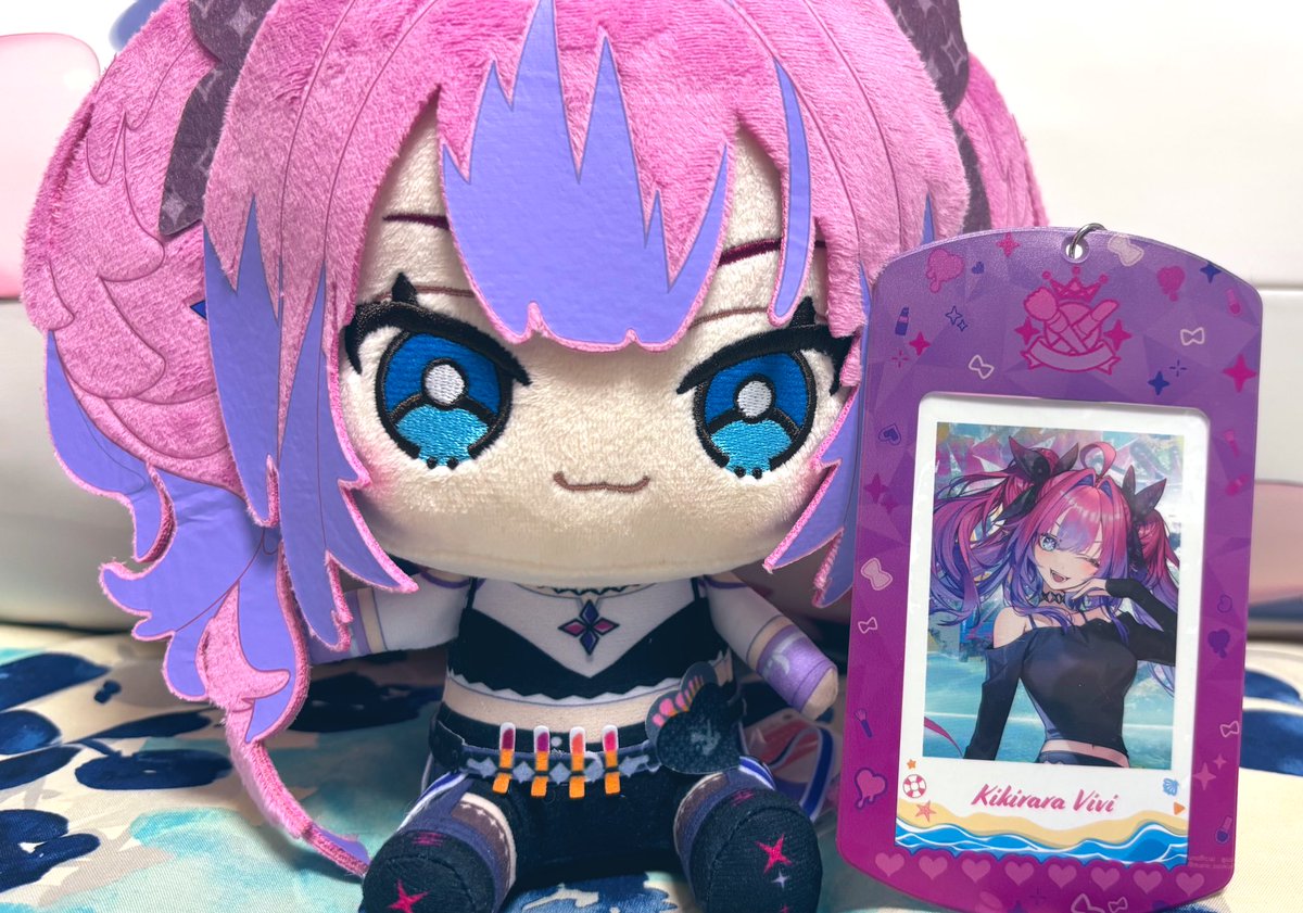 まりー先生のヴィヴィたんのチェキホルダー届いた！ デザインが完璧