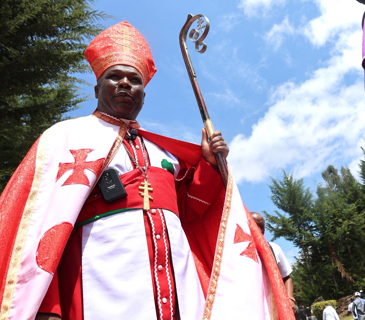 skmusyoka's tweet photo. Hebrews 12:28 – “Let us be thankful, and so worship God acceptably with reverence and awe.” https://t.co/n9ooTGoybT