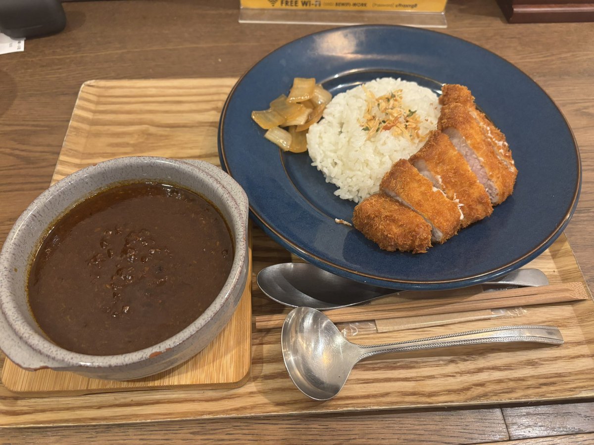 コウスケ tweet media