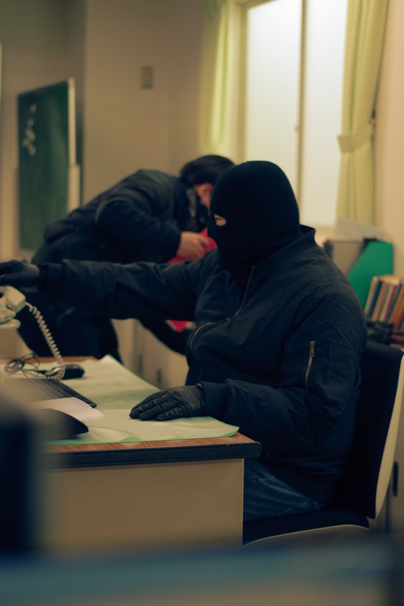 今度そちらの銀行にお伺いさせて頂きますので。はい。何卒よろしくお願いいたします。ｶﾞﾁｬ

Photo by <a href="/mdky1/">ヤマさん</a> 様
#男子校武装委員会