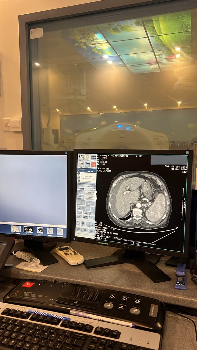 𝙷☢︎ tweet media