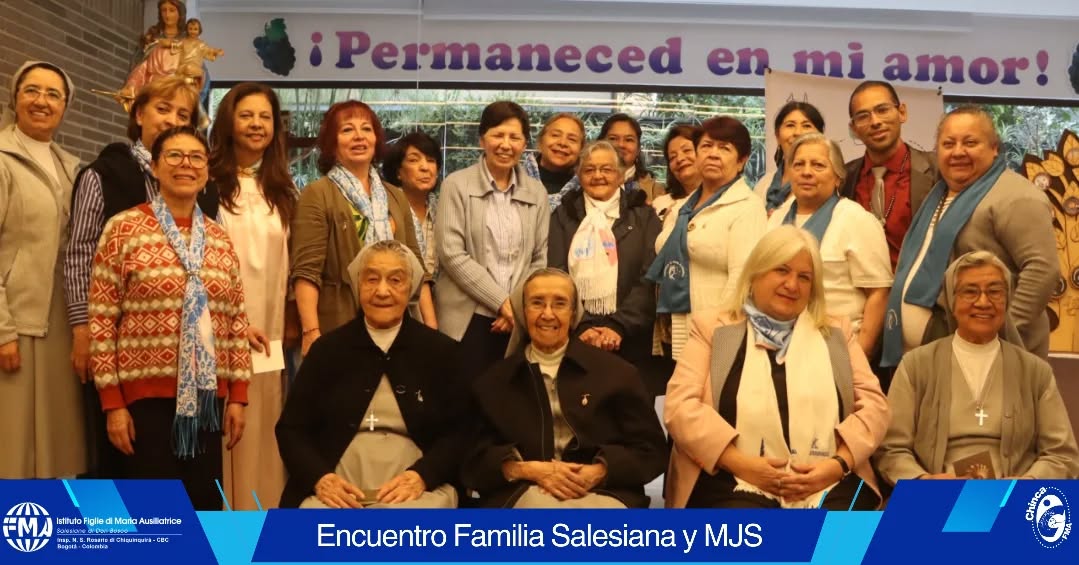 SAGRADOSHHSSCC's tweet photo. 🎬La Hna Emma Vino y la Sra Marlencita, consagrada en el MSPLV., participaron del encuentro fraterno de la Familia Salesiana de Bogotá con Sor Marta Riccioli - Consejera Visitadora General de las Hijas de María Auxiliadora. 
#Variara
#HHSSCC 

😊 https://t.co/pOF1AoNVHD
