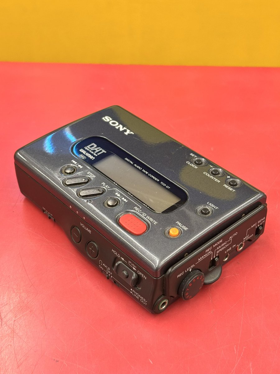 SONY D igital A udio T ape DAT WALKMAN TCD-D7を買取りました😆 動け
