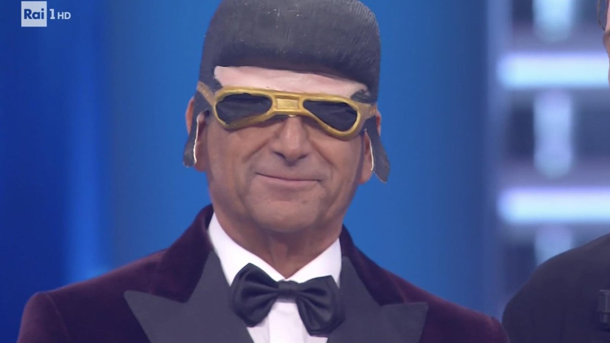 Ho visto un video di Stefano De Martino cantare donne ricche a squarciagola e con sentimento. 

Io sono già stanca del Sanremo che sarà dove tonypitony sarà il protagonista, come hanno provato a fare quest’anno. 
#Sanremo2026