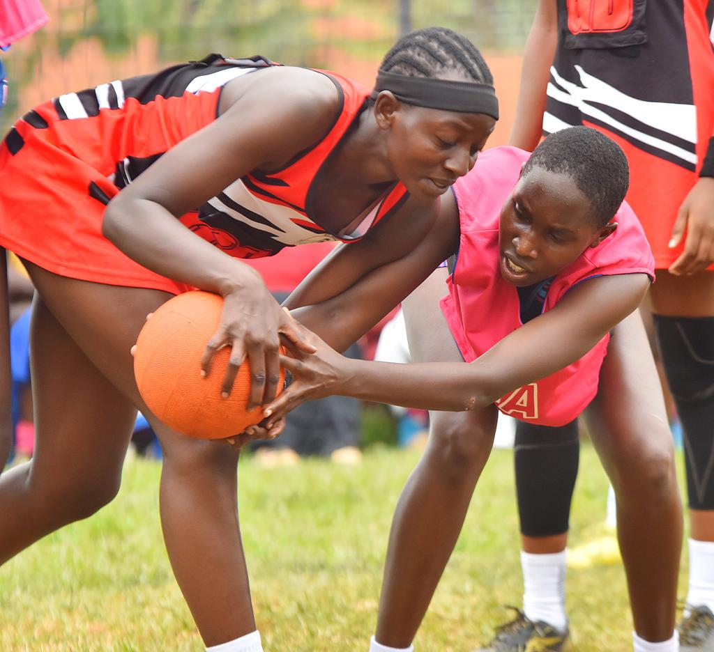VBugerere's tweet photo. #USSSAEliteGames2026 | #Netball | #FinalDay 

FT' 

Buddo defends the title!

@Buddo_ss 35-31 @stmkitende

#VoBUpdates | #LivefromBombo 

@USSSAOnline @Educ_SportsUg @Jackshots24 https://t.co/yKGf79g98S