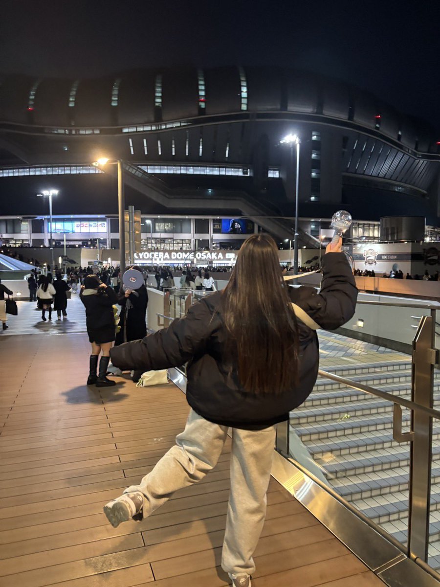 cyana_615's tweet photo. お久しぶりです
たくさん遊んでます(これは12月の大阪)
海外に行く元気はまだないけど、オンニと友人になれたので韓国公演いつか行こうと思ってます🎶 https://t.co/wPPtaeej7z