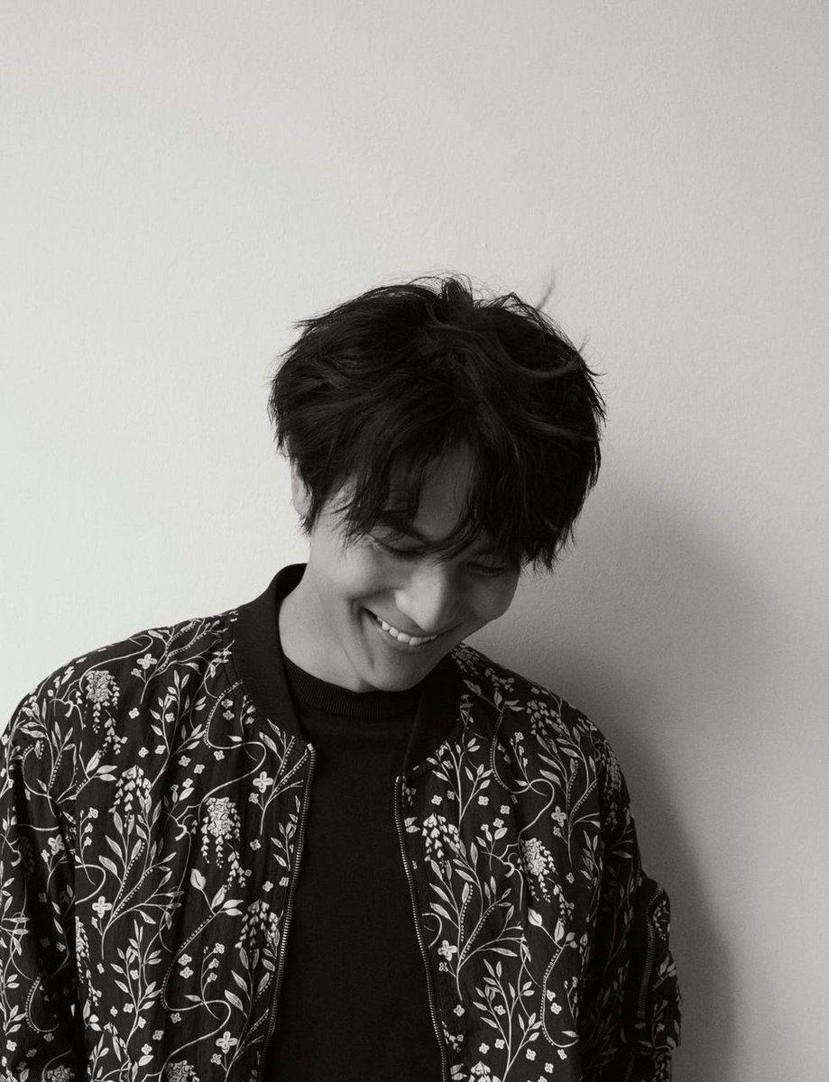 taishiloops's tweet photo. Taishi x Tatras for Esquire Japan 💫

#中川大志 
#nakagawataishi https://t.co/t7YEfsxIlz