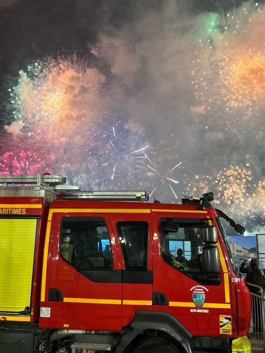 Pompiers de Nice tweet media