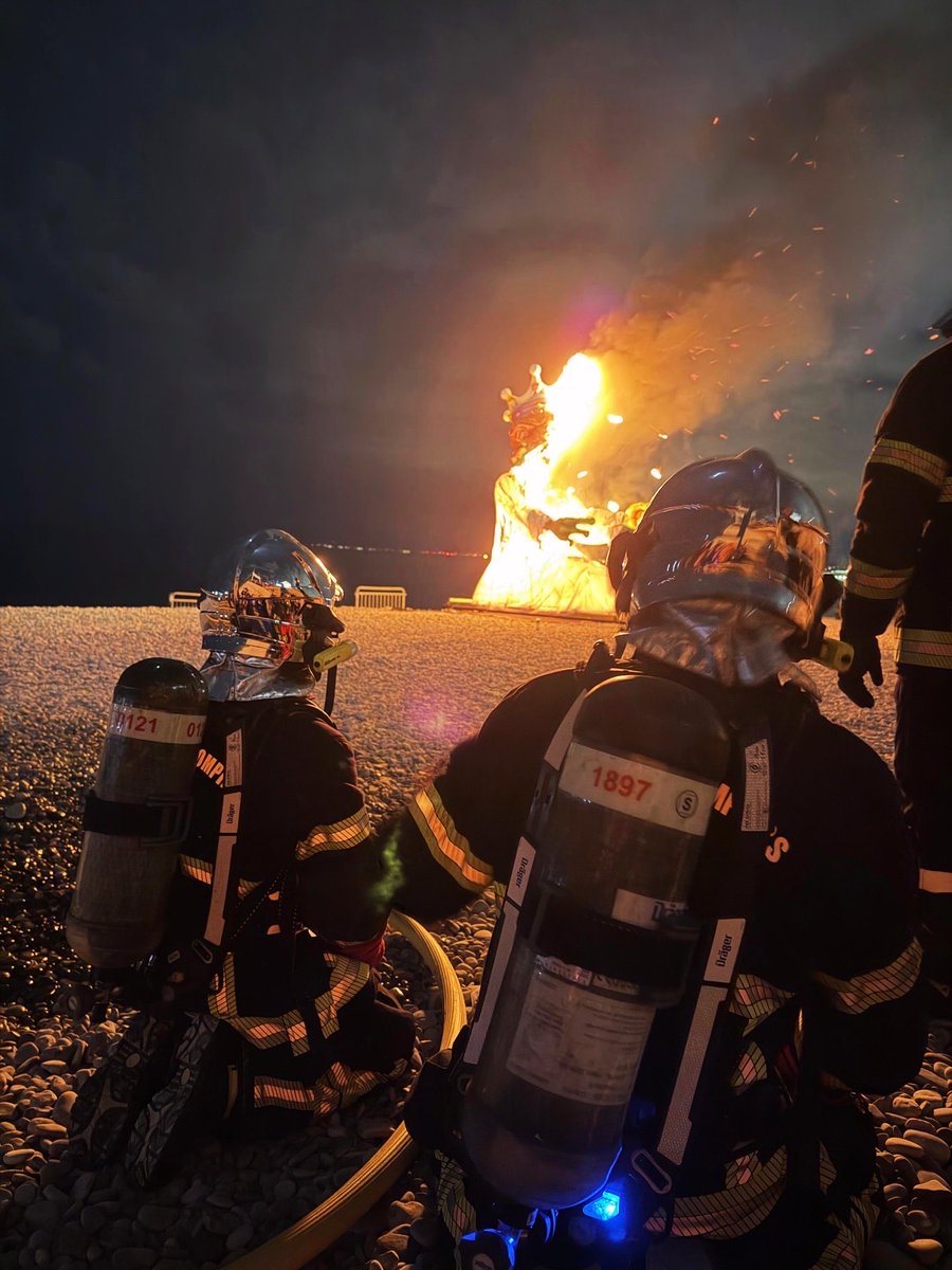 Pompiers de Nice tweet media