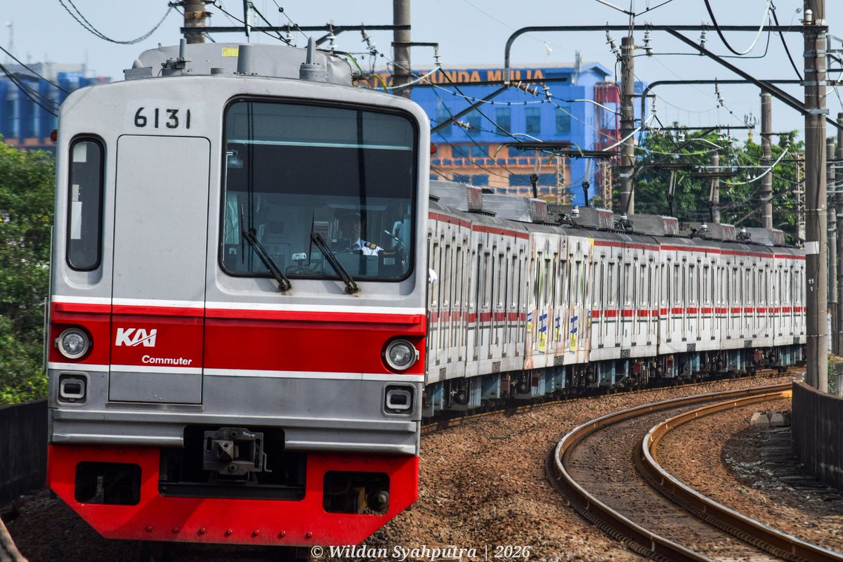 Nijikaaa29's tweet photo. 兄弟姉妹

東京メトロ6000系 6031F &amp; 6032F

2026年3月1日 https://t.co/3WKp55YyMU