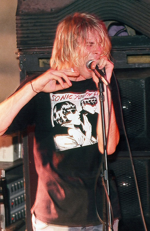 hourly kurt cobain (@hourly_cobain) on Twitter photo 