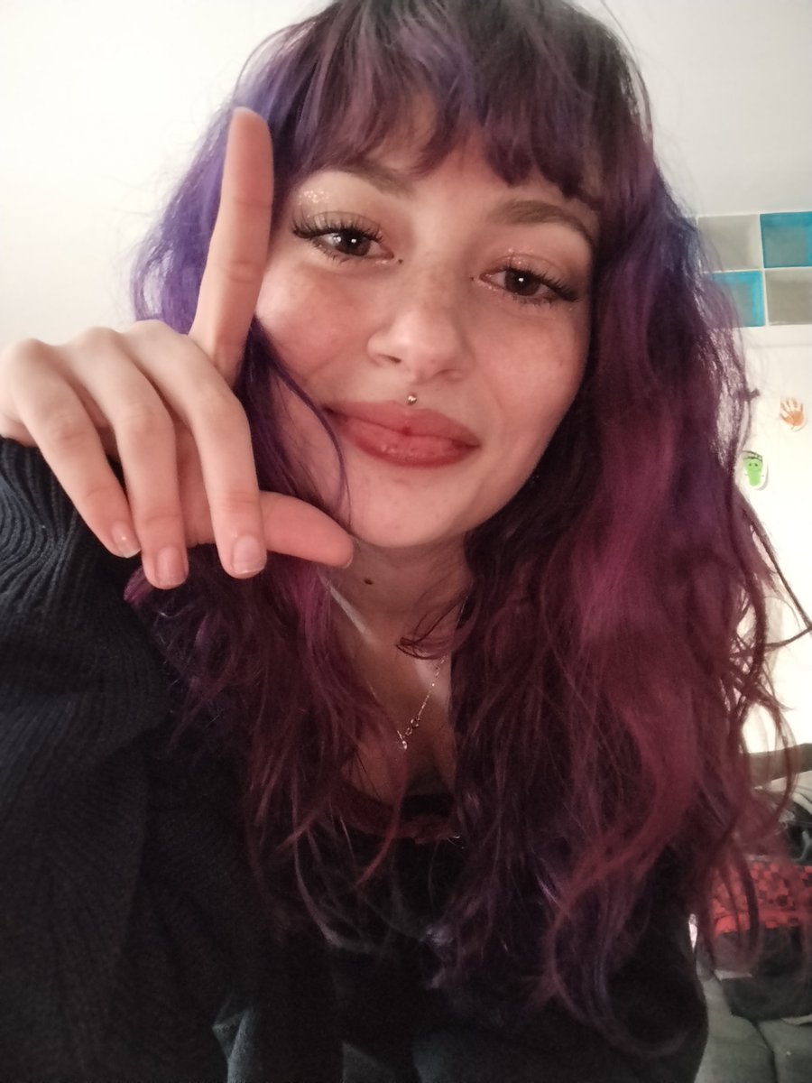 _Veneficae9_'s tweet photo. Hey findom ! Je mets mon doux visage dans votre tl pour mon retour, prête à tous vous faire craquer bien salement 💕 https://t.co/ca43rMwNJV