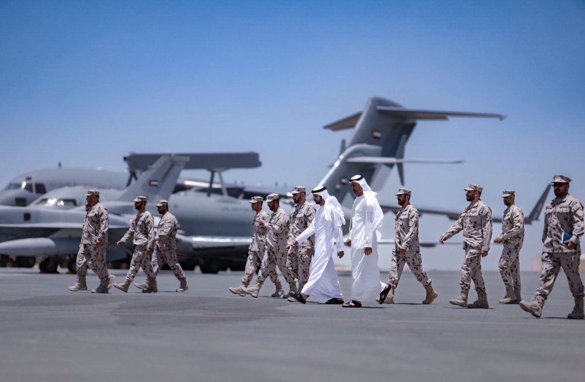 gang_uae's tweet photo. وزير الدفاع الإماراتي وجنوده البواسل .. قواكم الله 🇦🇪 https://t.co/myPnbEDSho