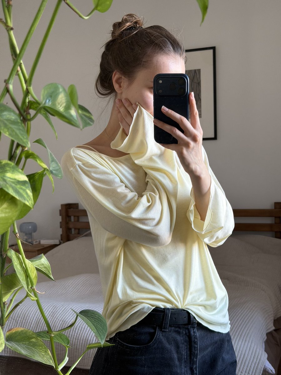 lines_around tweet media