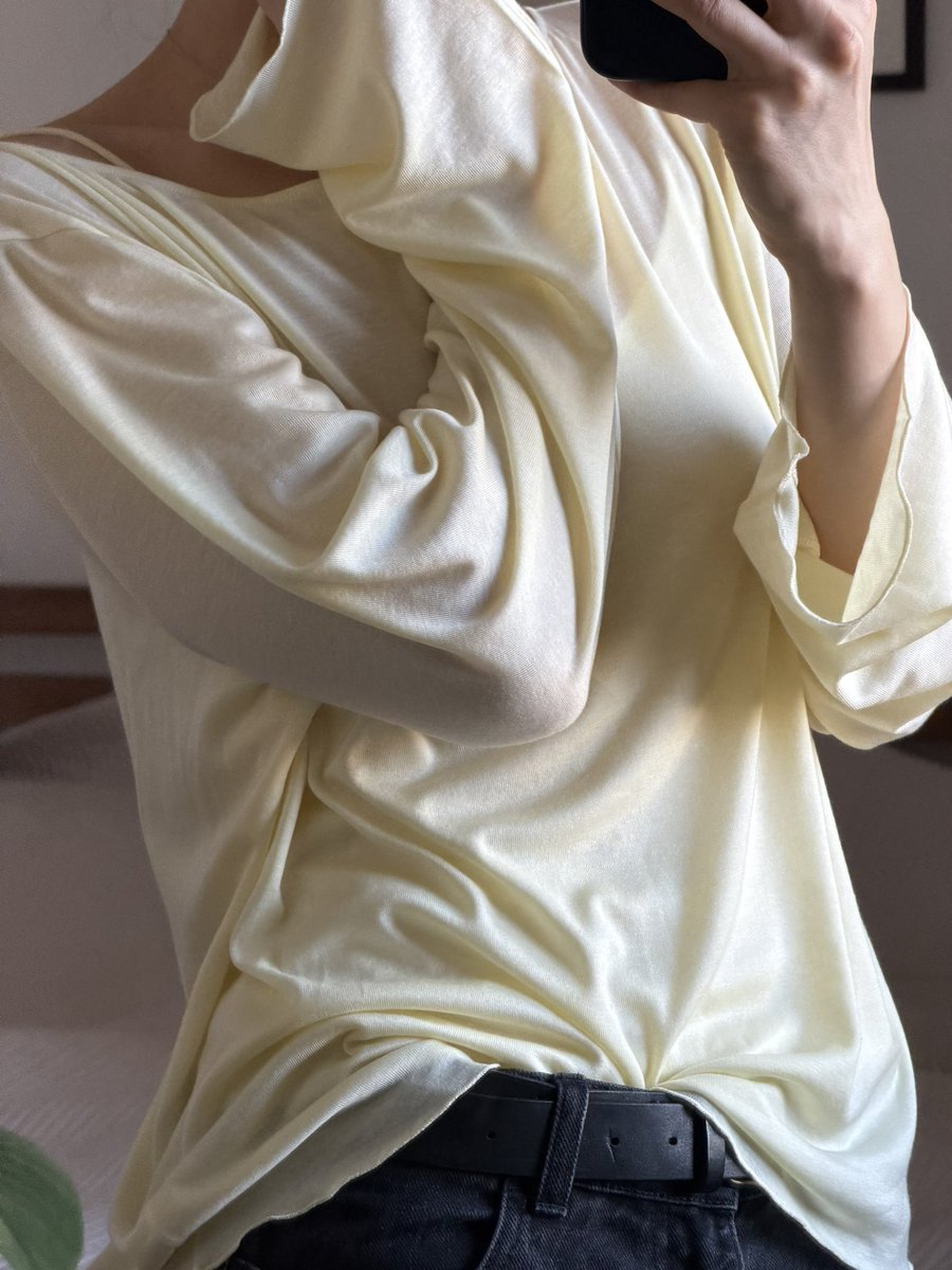 lines_around tweet media