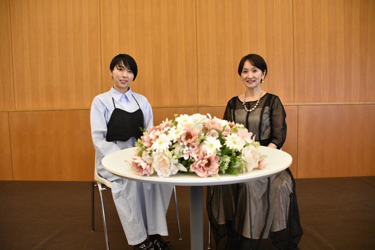 愛知県芸術劇場芸術監督の唐津絵理と、多様なジャンルの専門家によるトークシリーズ「芸術監督クロストーク」を本日開催しました。
 
ゲストは、演出振付家のMIKIKO（ミキコ）さん。
創作の原点や日本と海外のダンスについて等、幅広い話題が繰り広げられました。
ご登壇ありがとうございました。