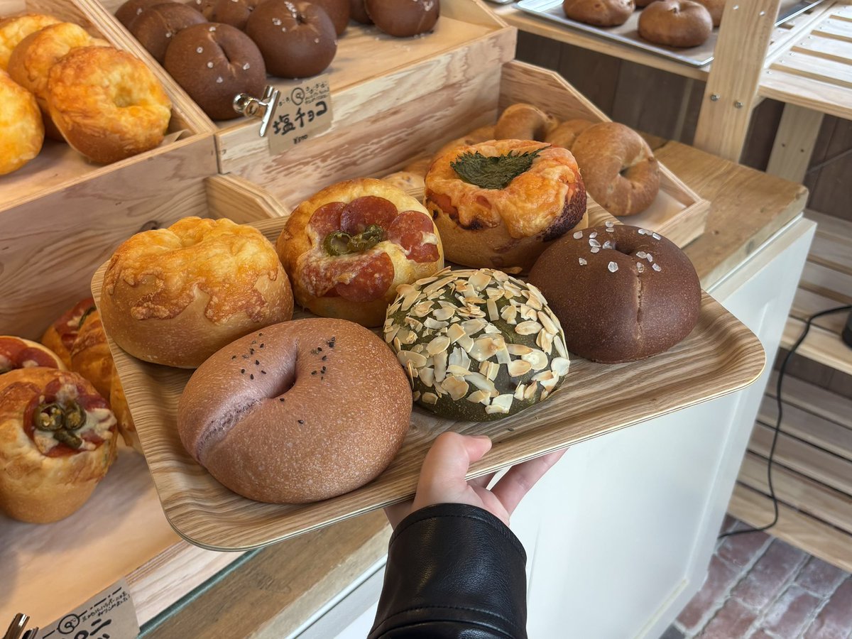 riri0901104's tweet photo. 武蔵小杉にできたベーグル屋さん🥯✨️ https://t.co/j3MqR3Wwhc