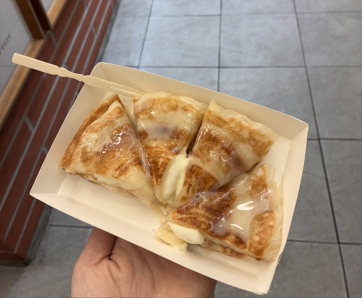remo49042053176's tweet photo. ソウルホットク3種類くらい食べたけど、個人的にクリームチーズが1番☝🏻
もちもちです

[NAVER マップ]
ソウルホットク論硯直営店
ソウル特別市 江南区 論峴洞 9-5
https://t.co/MpGD5ZZmga https://t.co/SgImgB0jvp