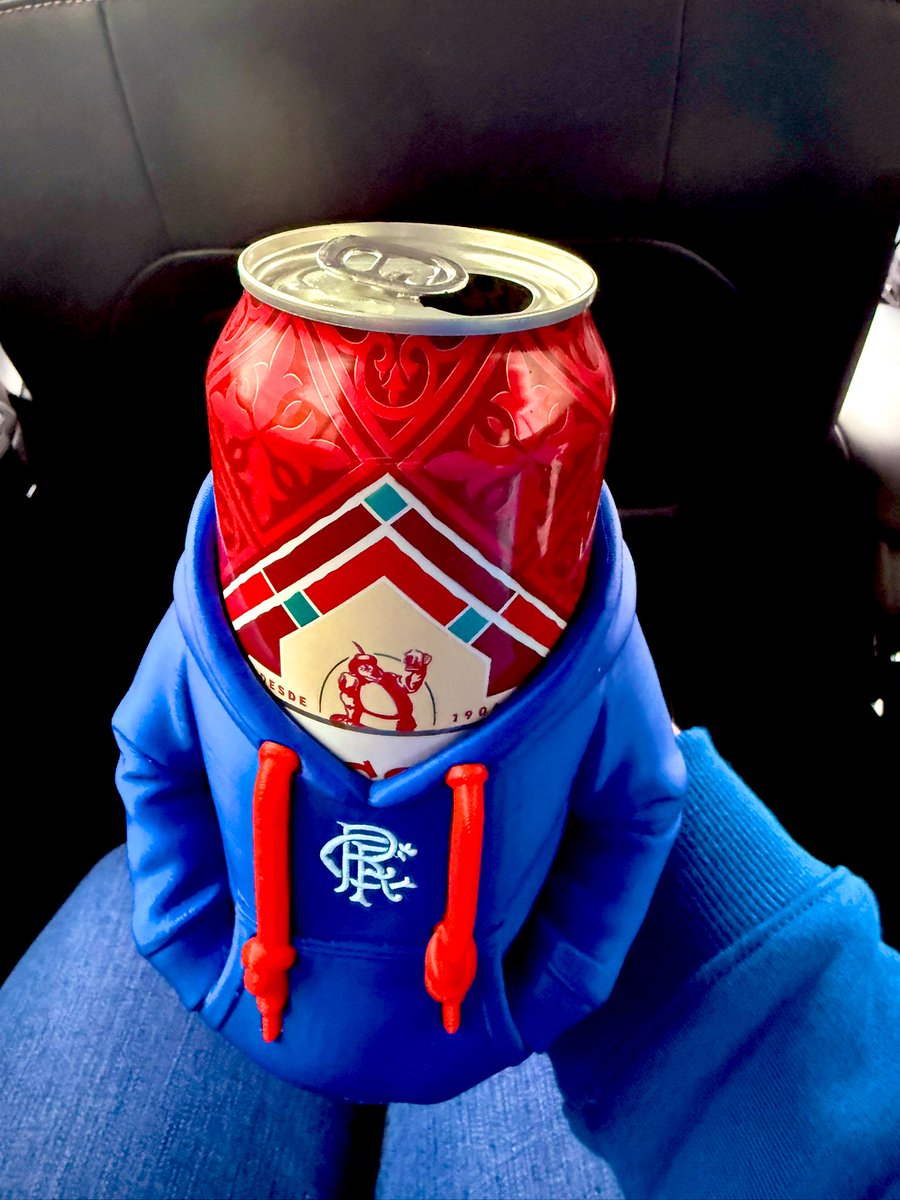 ShineBrightJill's tweet photo. It’s 5 O’clock Somewhere!! #BattleFever #WATP ❤️🤍💙 https://t.co/DuHjsCCcK1