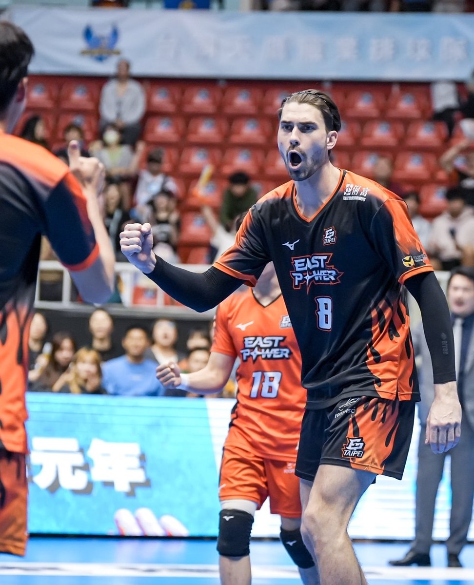 volleytrails's tweet photo. TSG Skyhawks swept East Power in straight sets, 25-18, 25-20, 25-13.
Birthday boy ๐ต๐ญ Marck Espejo was named Player of the Match after tallying 14 points built on 12 attacks, 1 block, and 1 ace. ๐
๐น๐ผ #TPVL #volleyball
๐ธ TPVL https://t.co/g4kS95Fpk5