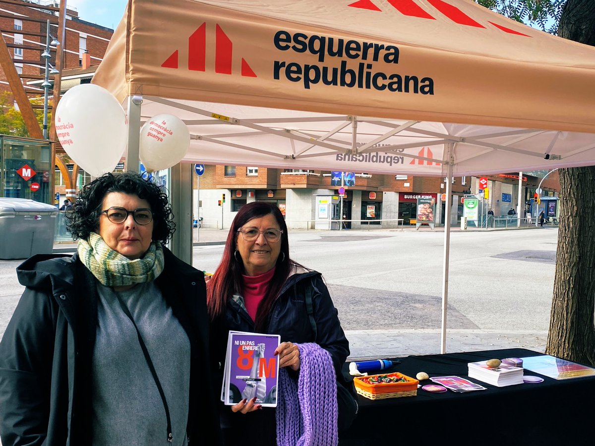 ERC9B's tweet photo. Ja som a Virrei Amat! 💜
Escalfem motors pel #8M amb la nostra paradeta informativa. Vine a buscar l'octaveta exclusiva i a fer pinya amb nosaltres. T'hi esperem!
📍 Cruïlla Pi i Molist / Fabra i Puig
🕙 Fins a les 13:30 h
#NouBarris #DiaInternacionalDeLaDona https://t.co/k5lOgKOC3f