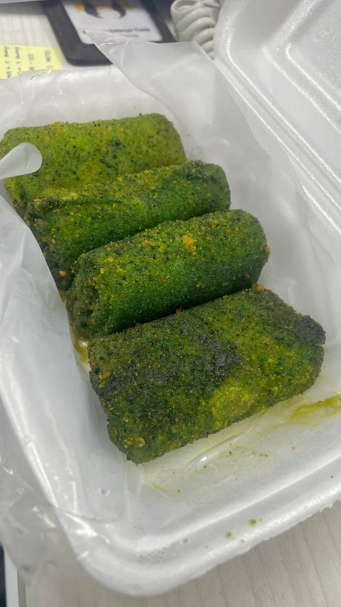 meliyyya tweet media