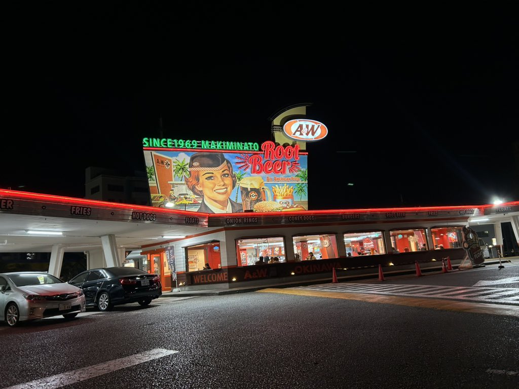 h_u_88's tweet photo. アメリカンビレッジとA&amp;W https://t.co/01ur5H4gwz