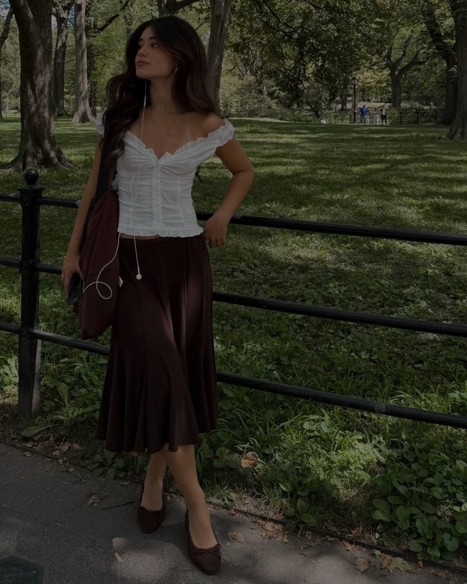 ᴀʀɪᴀɴɴᴇ. tweet media