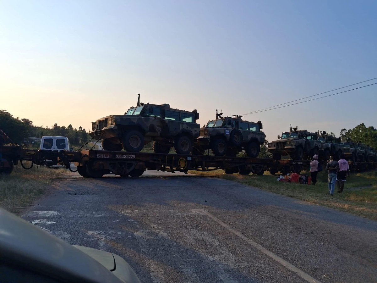 Commander!!! tweet media