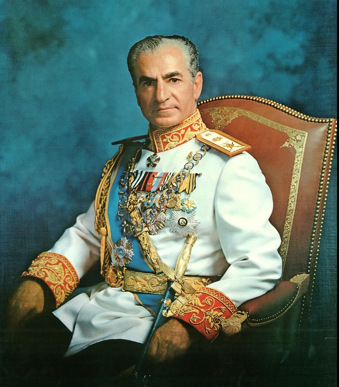 misterfranko's tweet photo. La storia recente dell'Iran è molto travagliata a causa di Commonwealth,2 guerra mondiale,poi guerra fredda e di recente islamisti Sotto Reza Pahlavi tutti stavano meglio di adesso,tranne i comunisti che per tornare al potere si allearono con gli islamisti che poi li decimarono https://t.co/GPH137auWv