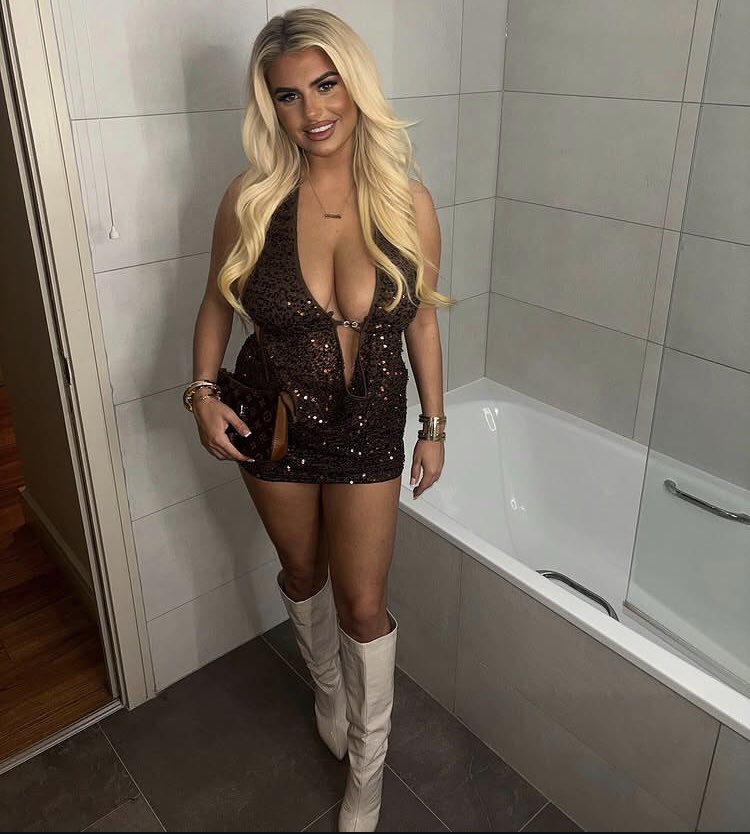 baddies R us tweet media