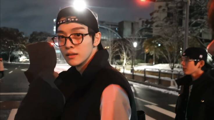 selfolssi ♤ tweet media