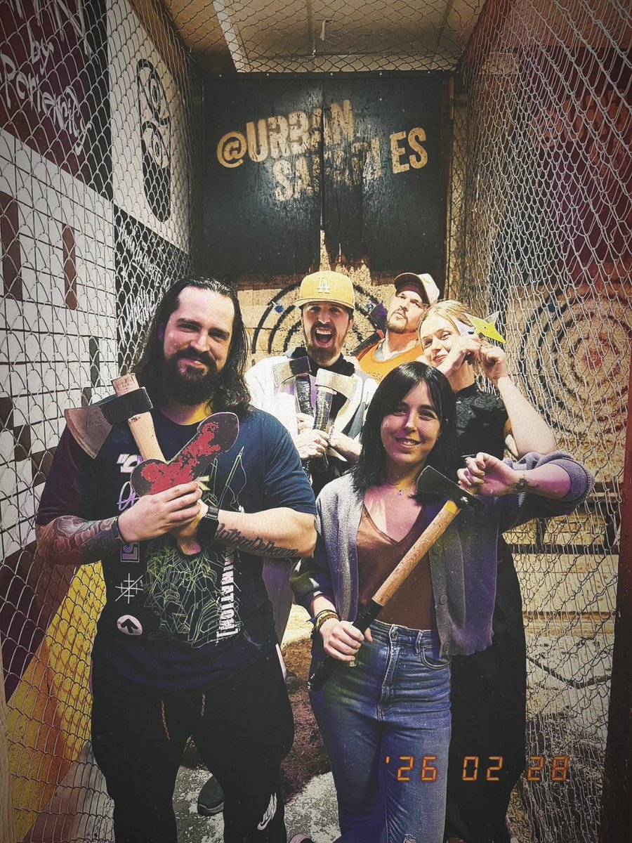 Mayicius tweet media