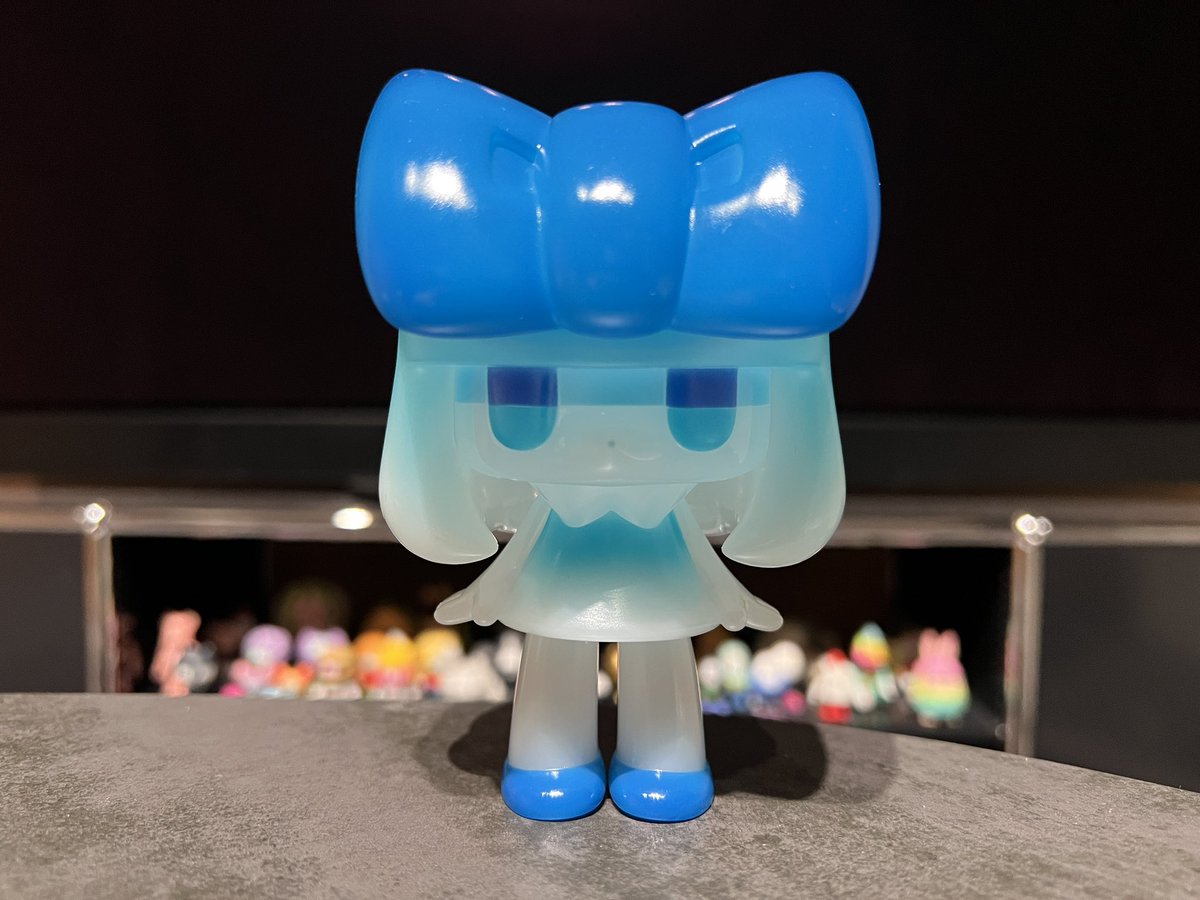 ずっと待ってたMEET CULTUREカラーのチヨコ届いて嬉しい🥳 爽やか