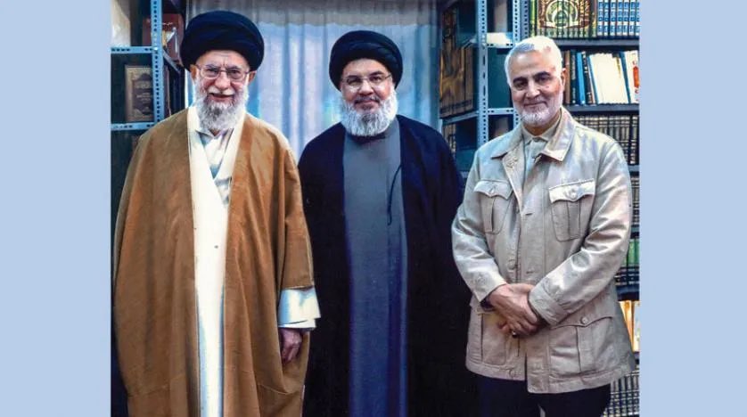 yssmuhibbani's tweet photo. Süleymani’nin cesedi ancak parmağındaki yüzükten teşhis edilebildi,
Hasan yerin yüzlerce metre altında, beton sığınaklara rağmen geberip gitti,
Hamaney girdikleri savaşın ilk gününde evinden çıkmaya fırsat bulamadan geberdi.

Ellerinde Suriye’de katlettikleri mazlumların kanı, üzerlerinde tecavüze uğramamak için intihar fetvası arayan kadınların ahı ile can verdiler. Müntakim olan Allah, kullarının intikamını zalimler eliyle  aldı. En büyük zalimden alınacak intikama ise bizi memur kılsın…

“Allah, bir zalimi başka bir zalimle cezalandırır; sonra her ikisinden de intikam alır.”
Malik b. Enes (R.A.)