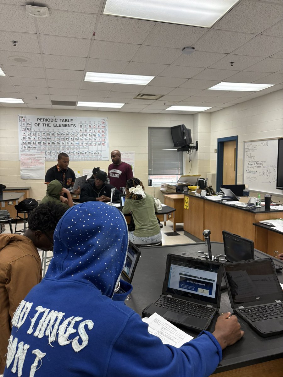 Lithonia High School Science AC tweet media