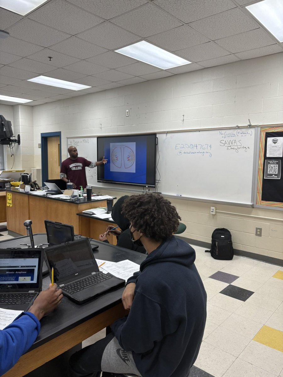 Lithonia High School Science AC tweet media