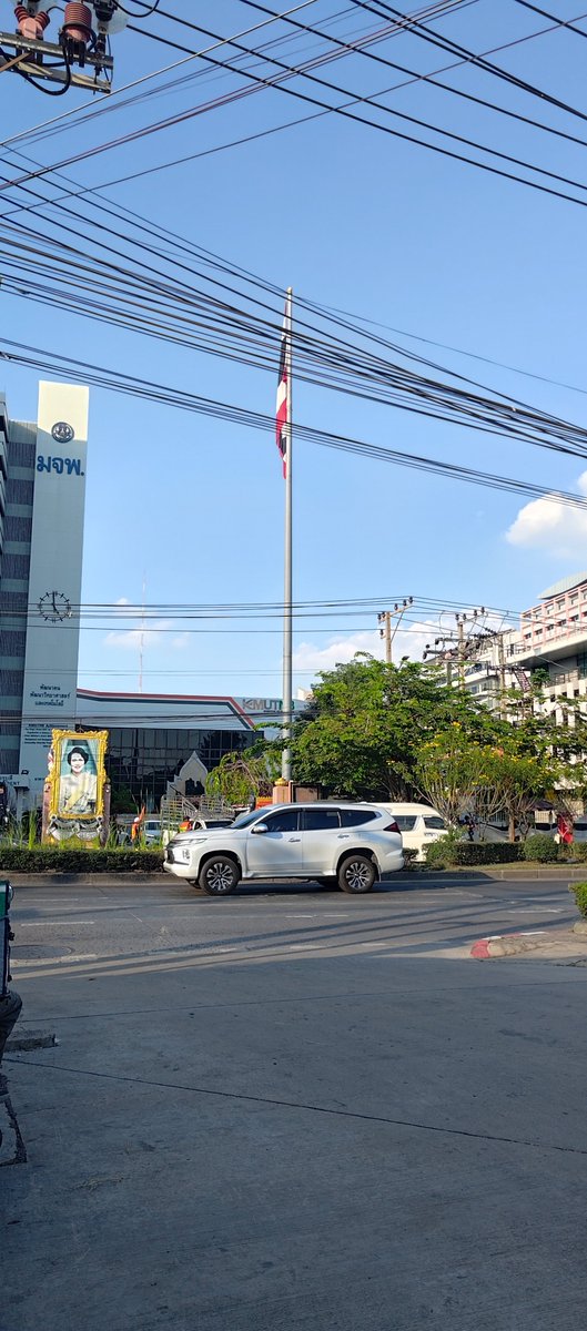 desert_empty's tweet photo. ร้อนเกิน https://t.co/AoNqAqT6G1