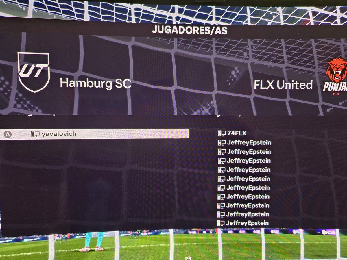 EaKeW's tweet photo. @easportsfces @EASPORTSFC @FutSheriff Por favor, baneen a toda esta gente de una vez. Me añaden todos esos bot, haciendo imposible controlar a ningún jugador, meten gol y me desconectan. En 5 partidos de UT Champions me he encontrado a 2. Obviamente he dejado de jugar, aburre. https://t.co/w72KePB7iZ