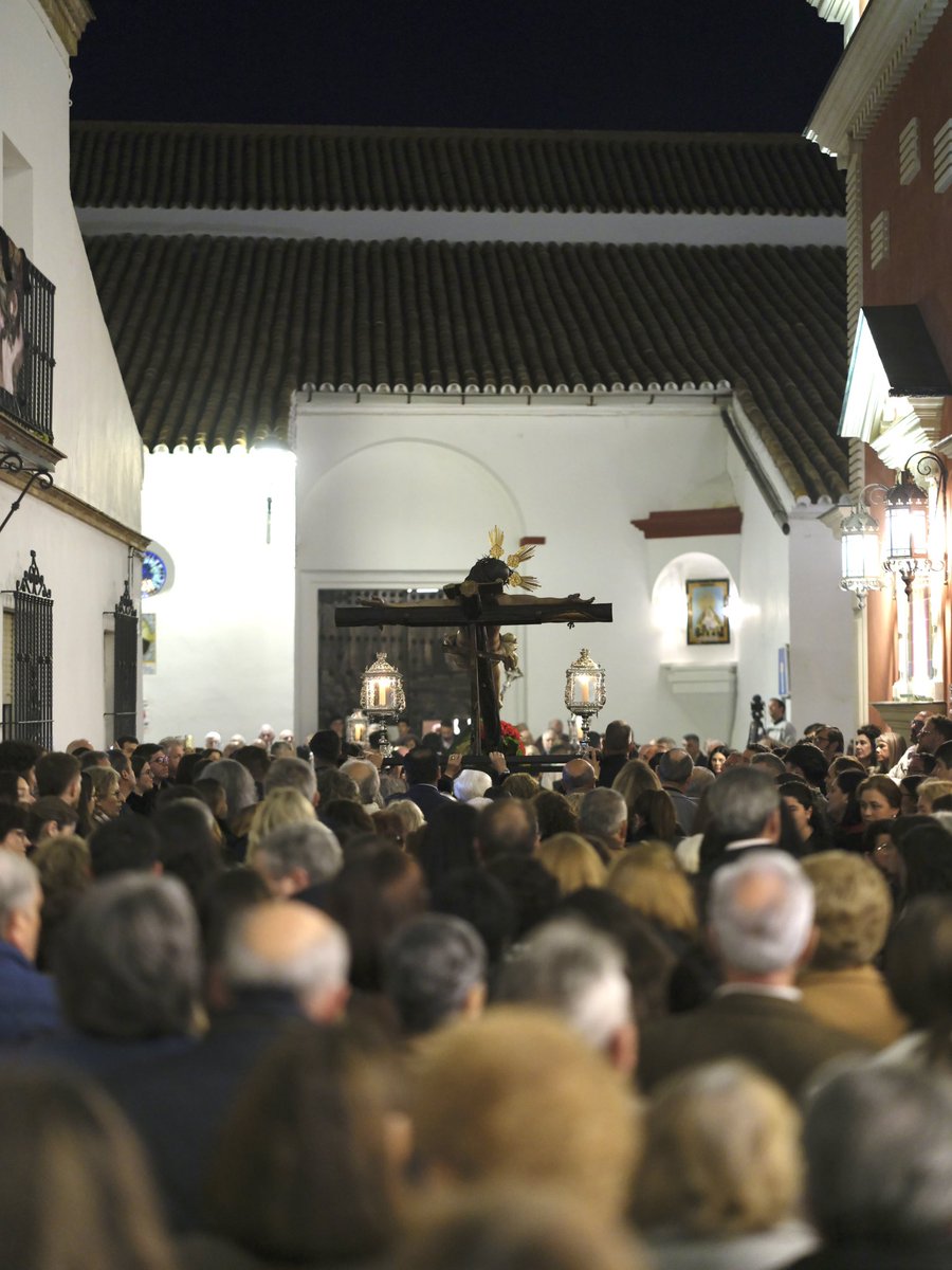 veracruzolivare's tweet photo. [CULTOS] Solmne Trasladó de Nuestros Amantísimos Titulares.

Galería fotográfica del Traslado de nuestros Amantísimos Titulares a la Iglesia Ex Colegial Santa María de las Nieves para la celebración del Solemne Quinario en honor al Santísimo Cristo de la Salud.

📸 Exteban Torres https://t.co/opaIZXMIkY