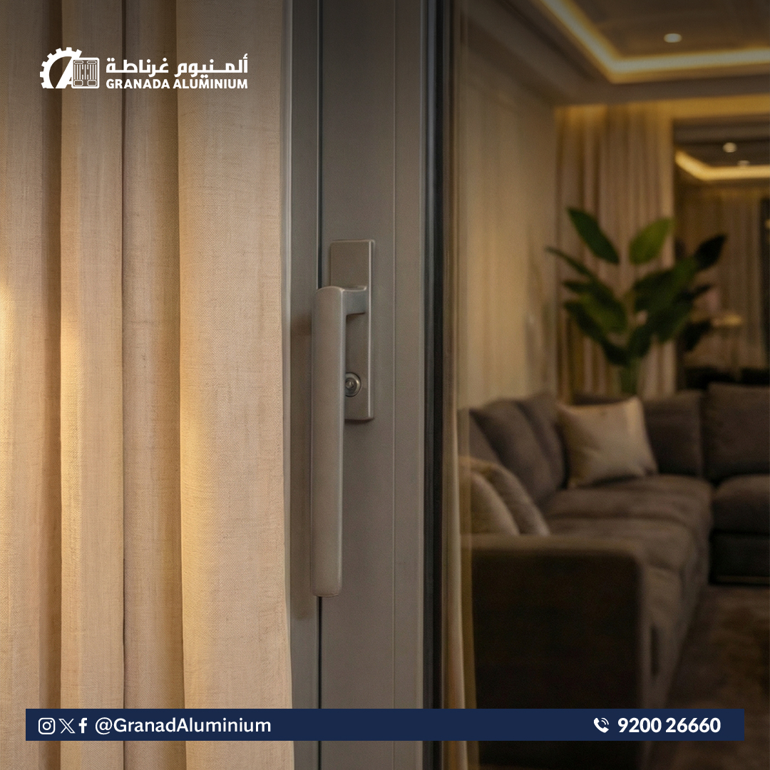 أبواب بخطوط متقنة ولمسات فاخرة… تعكس ذوقك الراقي وتضفي حضورًا مميزًا.