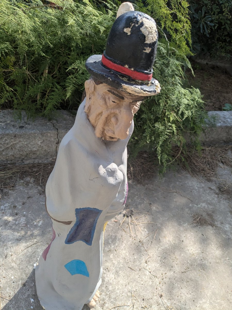 The_Rizzaii's tweet photo. Le daron solo depuis 2 mois et tema la statue indien sous variole qu'il ramène https://t.co/AWSMYjzMDF