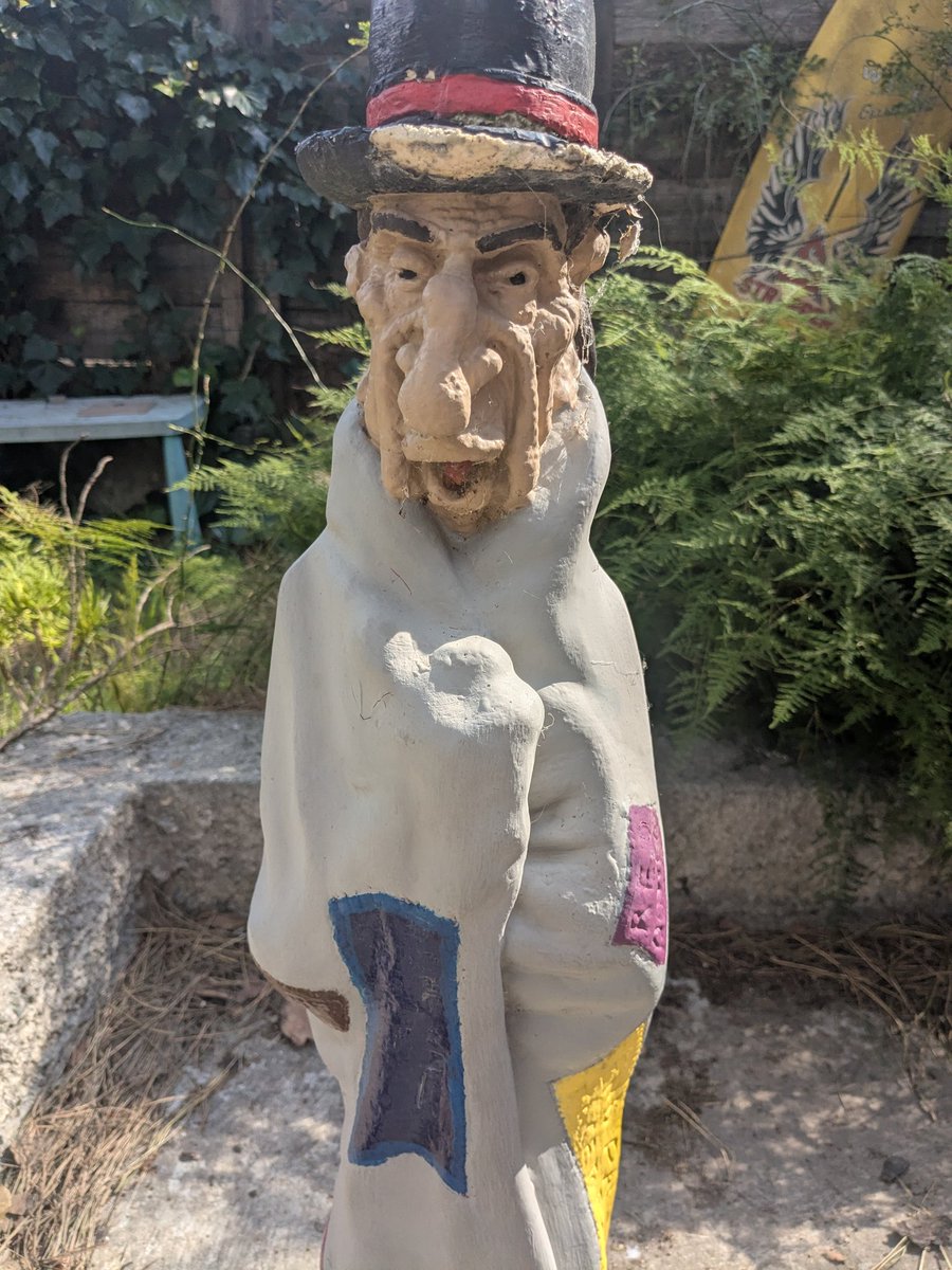 The_Rizzaii's tweet photo. Le daron solo depuis 2 mois et tema la statue indien sous variole qu'il ramène https://t.co/AWSMYjzMDF
