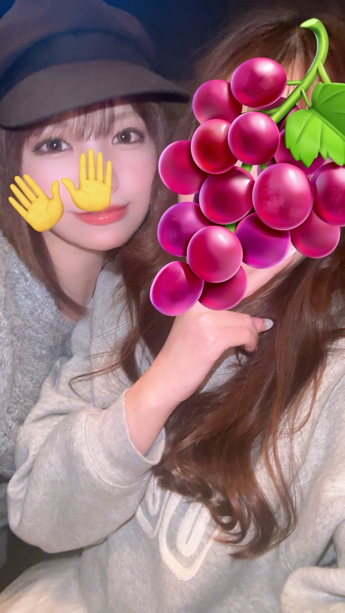 kapi__2's tweet photo. 昨日は親友の独身最後の爆飲みってことでハングオーバー🍻🥂🍾ゆーていっぱい飲んだ（笑）
あの映画みたいな結末にはならなくて良かったです

にじゅうあご(   ˙ ᵕ˙　) https://t.co/J9CFYmP9ad