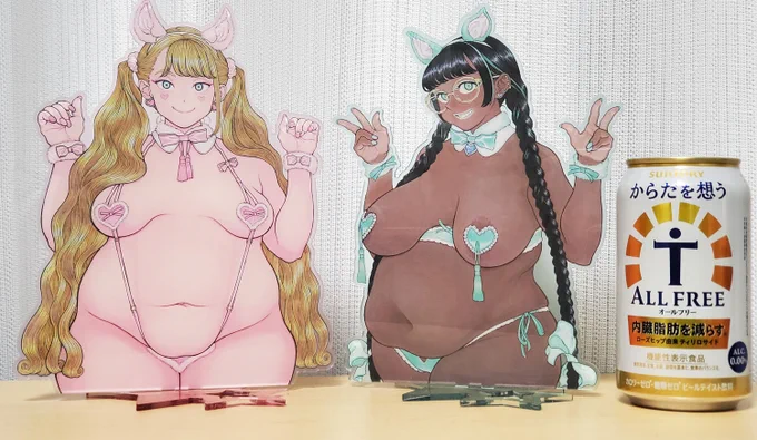 品切れとなっていた【WHITE PIGGY】&amp;【BLACK PIGGY】のアクリルフィギュアおよびアクリルお守り・キャビネットカードのほう、通販にて受注再生産を行います。 ご希望の方は3月15日(日曜)までにご注文ください。発送は4月上旬を予定しております。