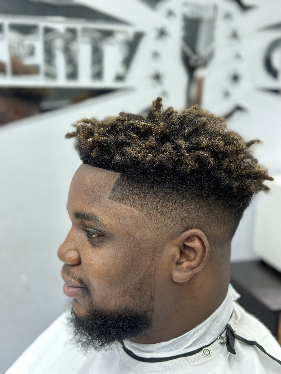 centycutz's tweet photo. Clean fade✂️ https://t.co/xr7IXuvGU0