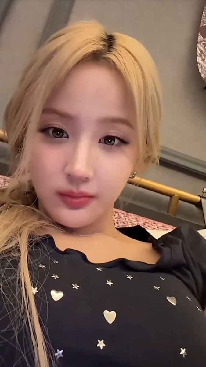 이런 각도에서 살아남는 얘가 이젠 경이로울 지경