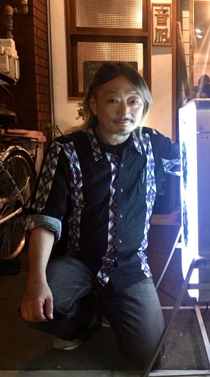 berighe's tweet photo. 空はTurquoise blue　
僕はそろそろ
君にいとま告げる　
忘れないでくれ

って伊藤ヨタロウさん
早過ぎないですか？

もちろん、忘れませんとも https://t.co/idiUf0Nsir