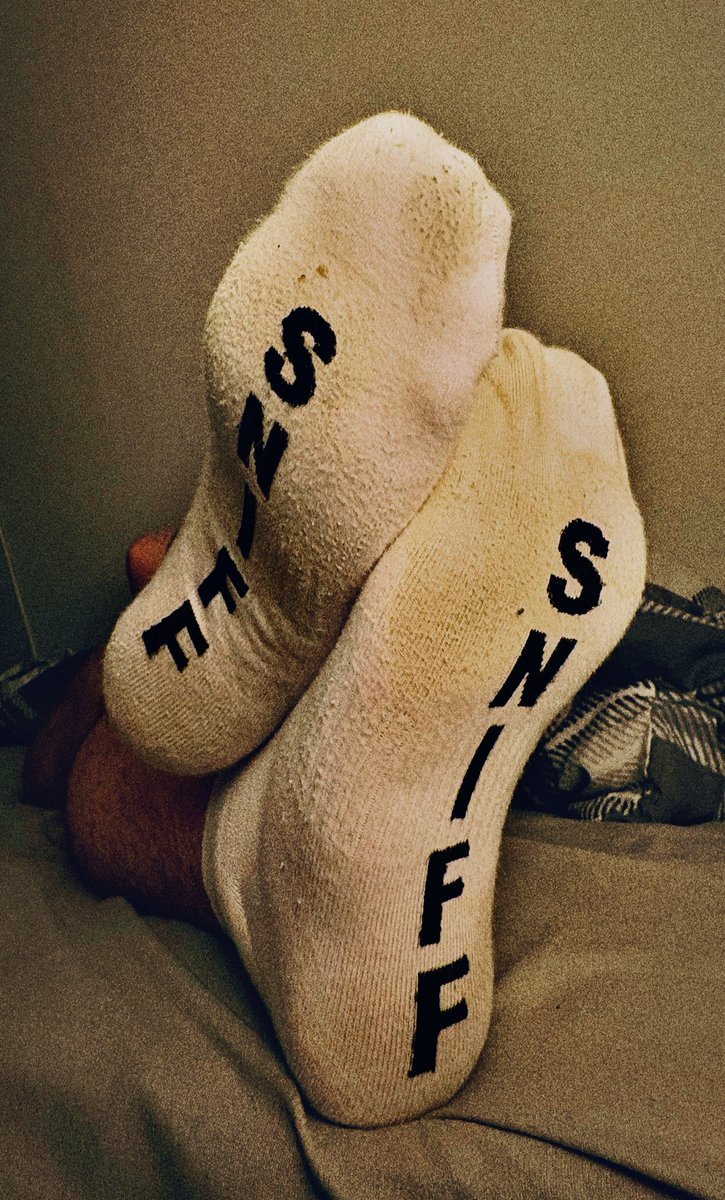 lckdftpup's tweet photo. Wanna? #gaysocks #gayfootfetish #malefeet https://t.co/enyrIQpFlk